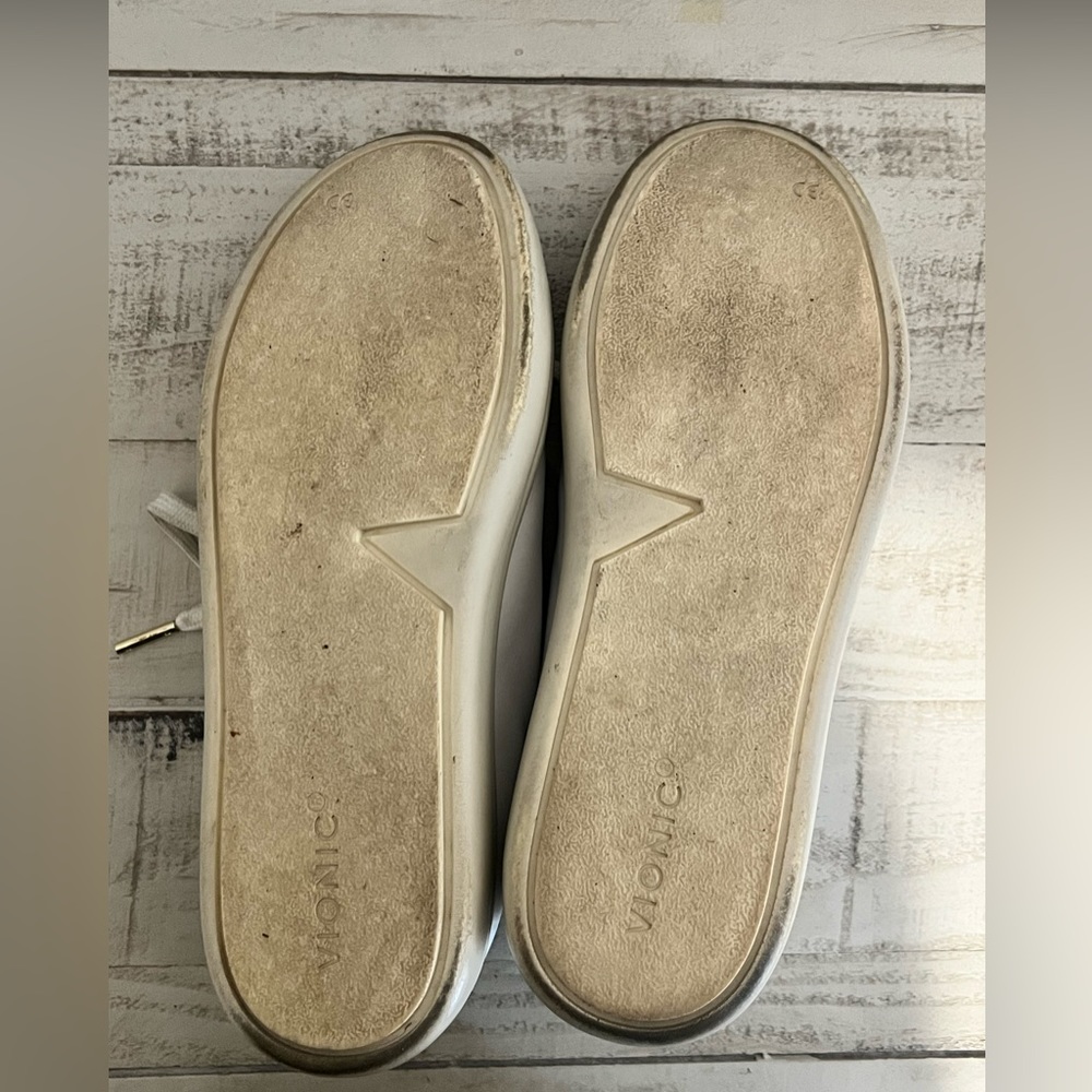 Vionic women’s sneakers - Picture 7 of 7
